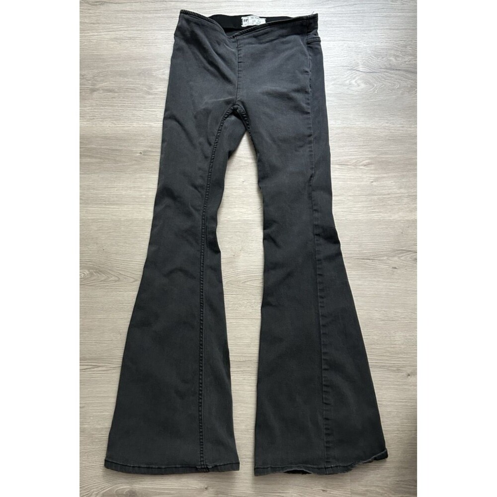 Free People Pull On Flare Jeans pants Stretch Denim  Faded Black 26 tall 0-2 XS